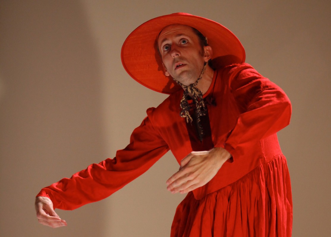 performer/puppeteer